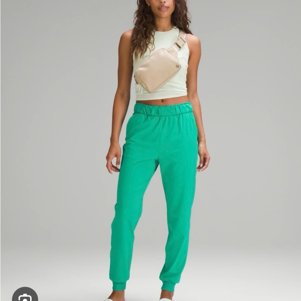 Lululemon stretch high rise joggers size 10